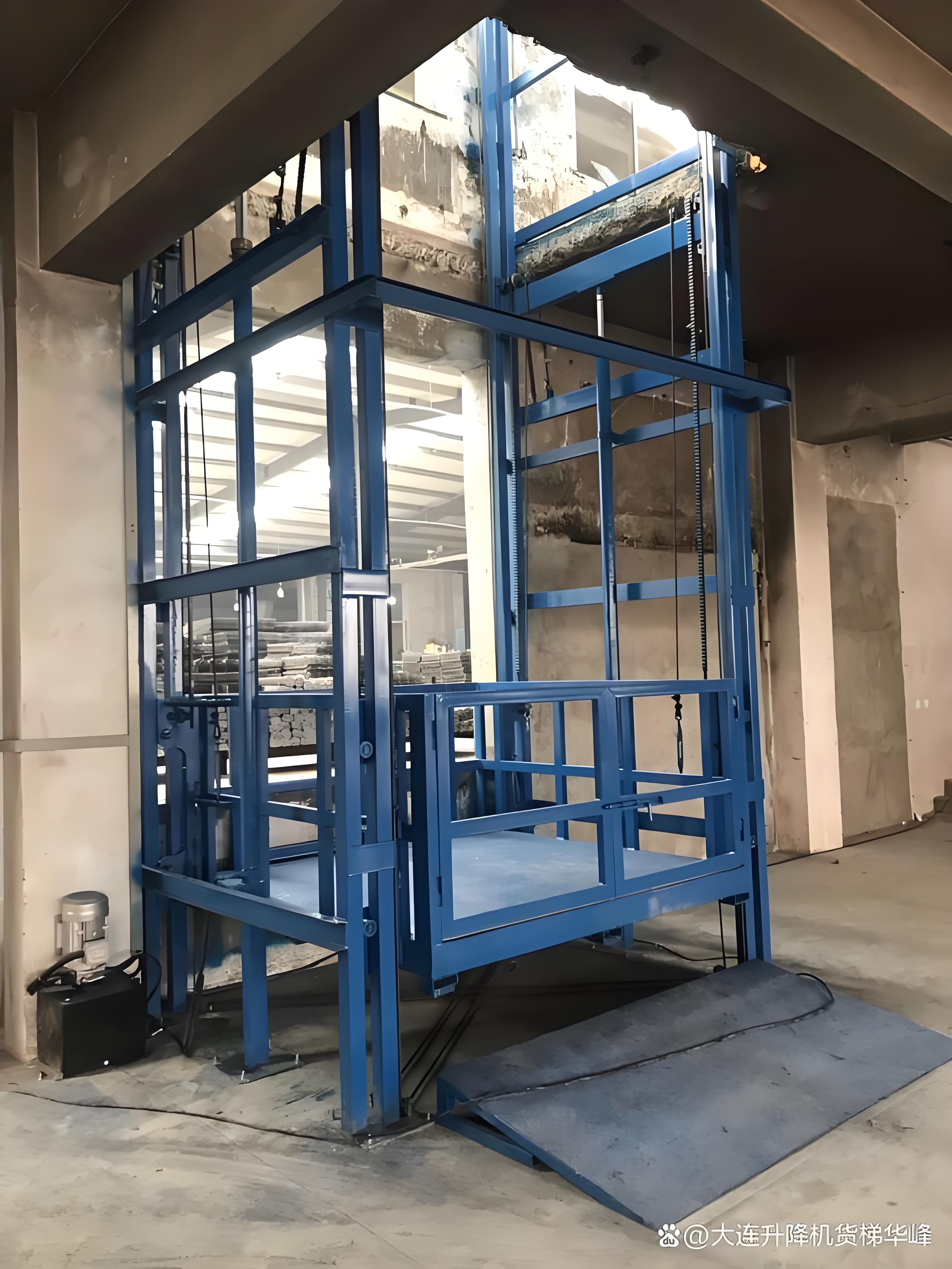 Hydraulische Viersäulen-Hebebühne mit einer Tragfähigkeit von 2 Tonnen